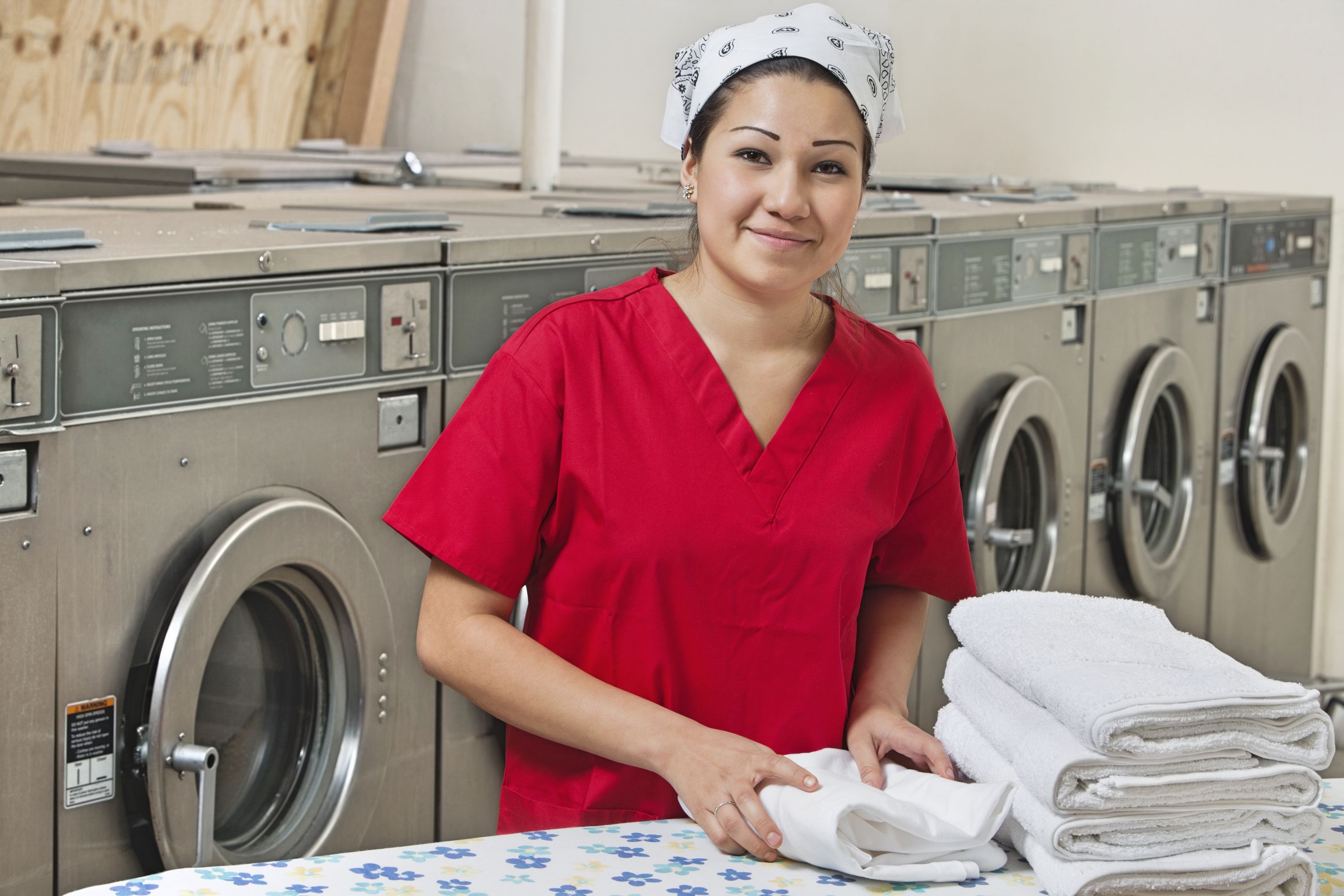 Hispanic Commercial Laundry Shutterstock 556994962 (1)